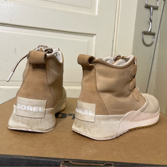 Sorel Out n About waterproof boots - Picture 3 of 7